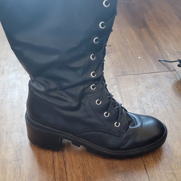 Goth Platform Boots - Picture 7 of 13